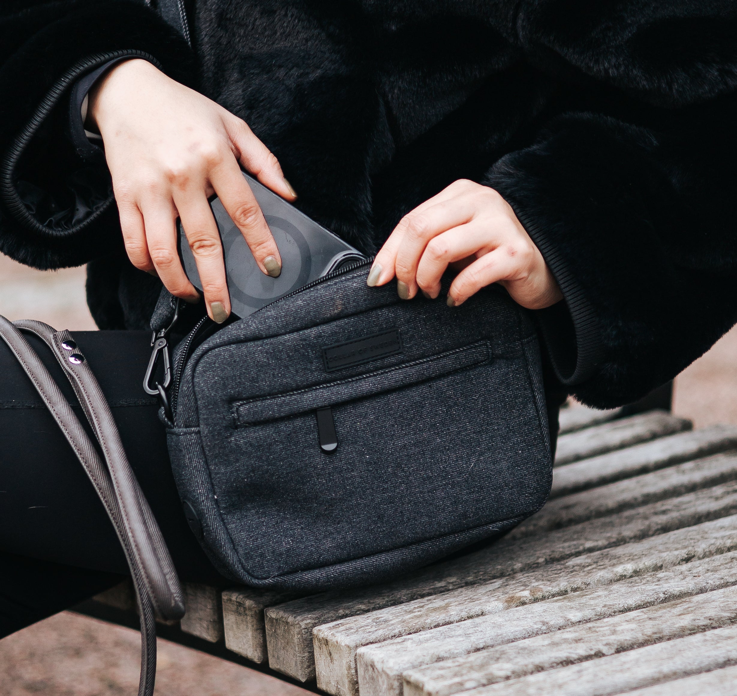 Borsa da passeggio per cani in denim nero - Crossbody