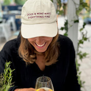 Cappellino in Denim Beige - Dogs & Wine Make Everything Fine