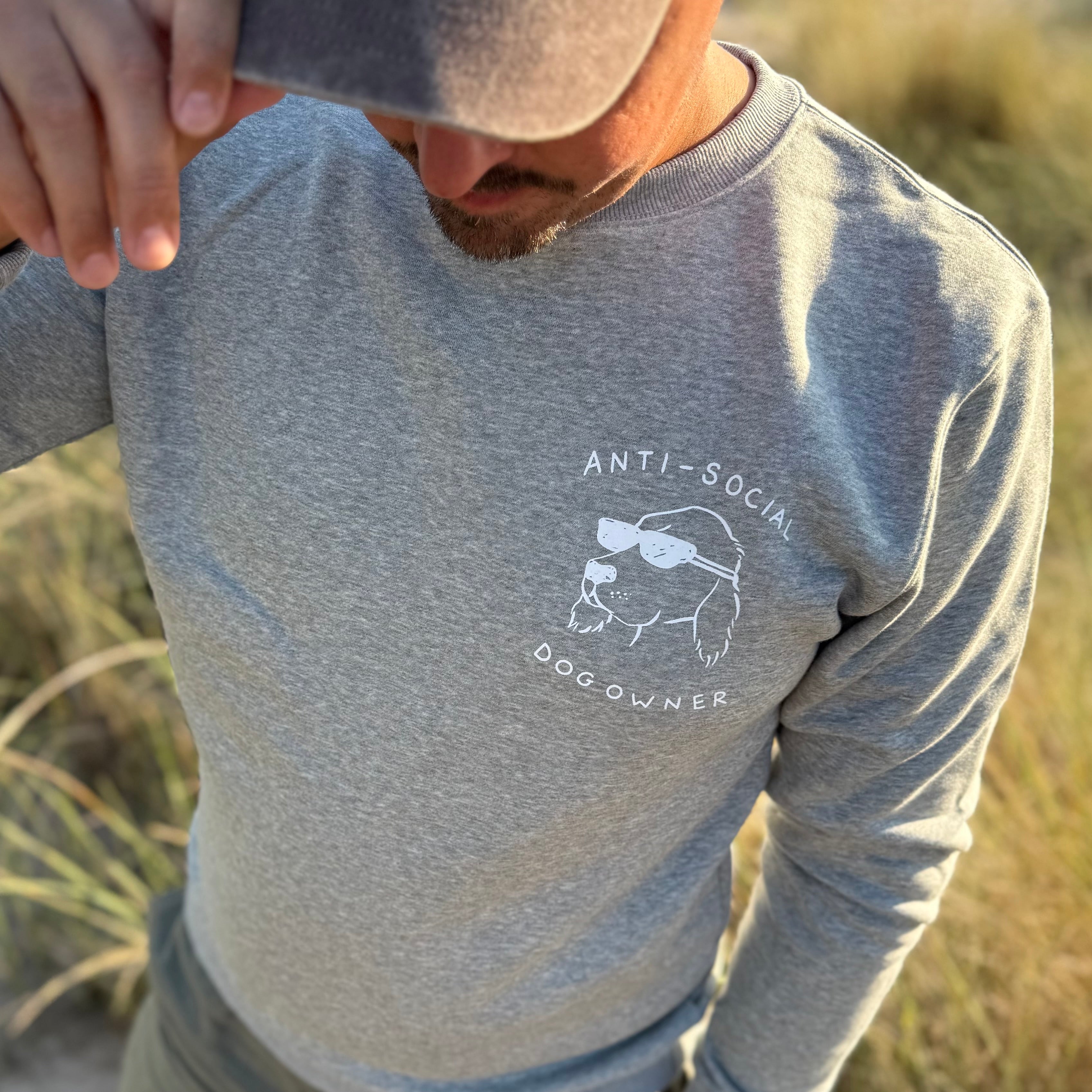 grey-sweatshirt-anti-social-man-size-xl-front-beach.jpg